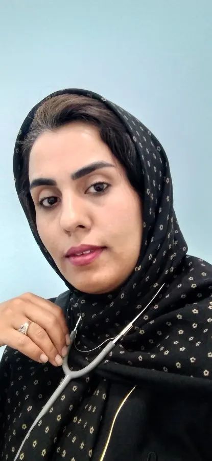 حمیده محمدزاده کارشناس مامایی