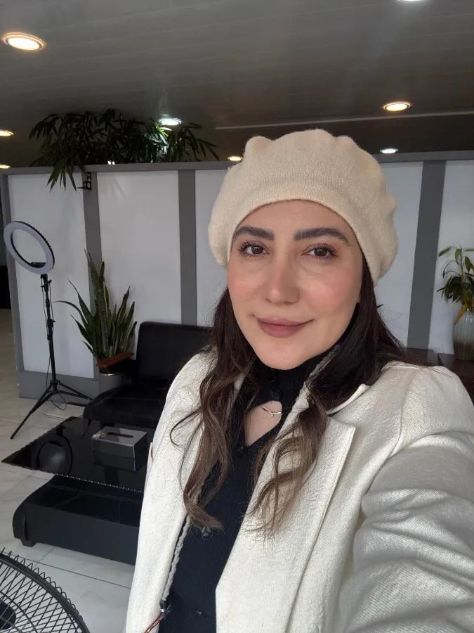 دکتر فائزه دل گشا دکترای پزشکی