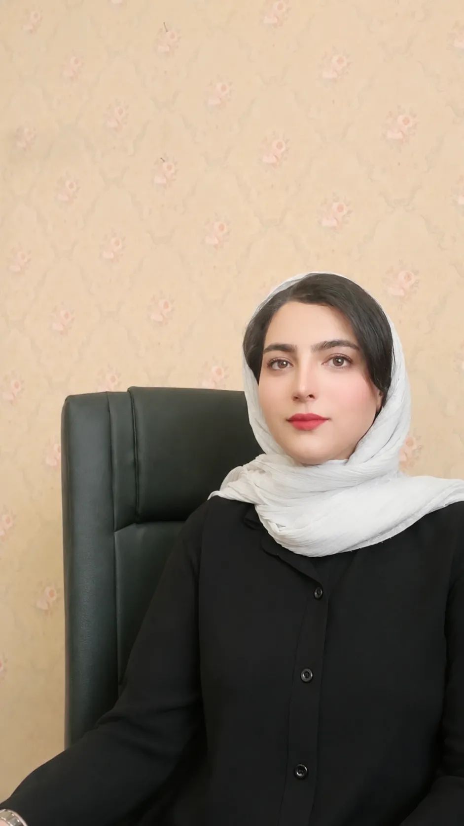 دکتر نوشين محبي نيا کارشناس گفتار درمانی