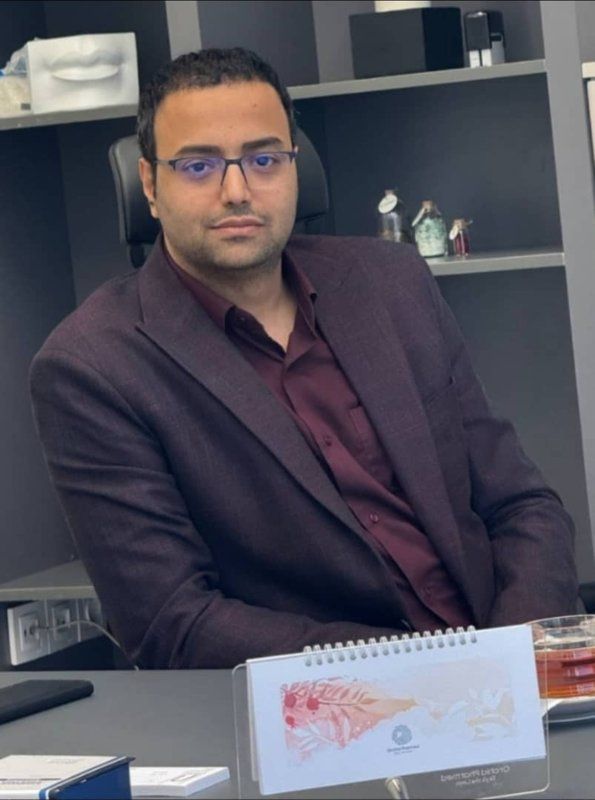 دکتر میلاد نظری ثابت