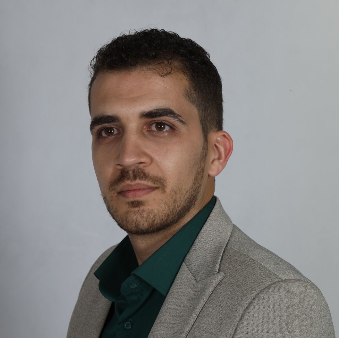 دکتر امیر حسین شاهرخ